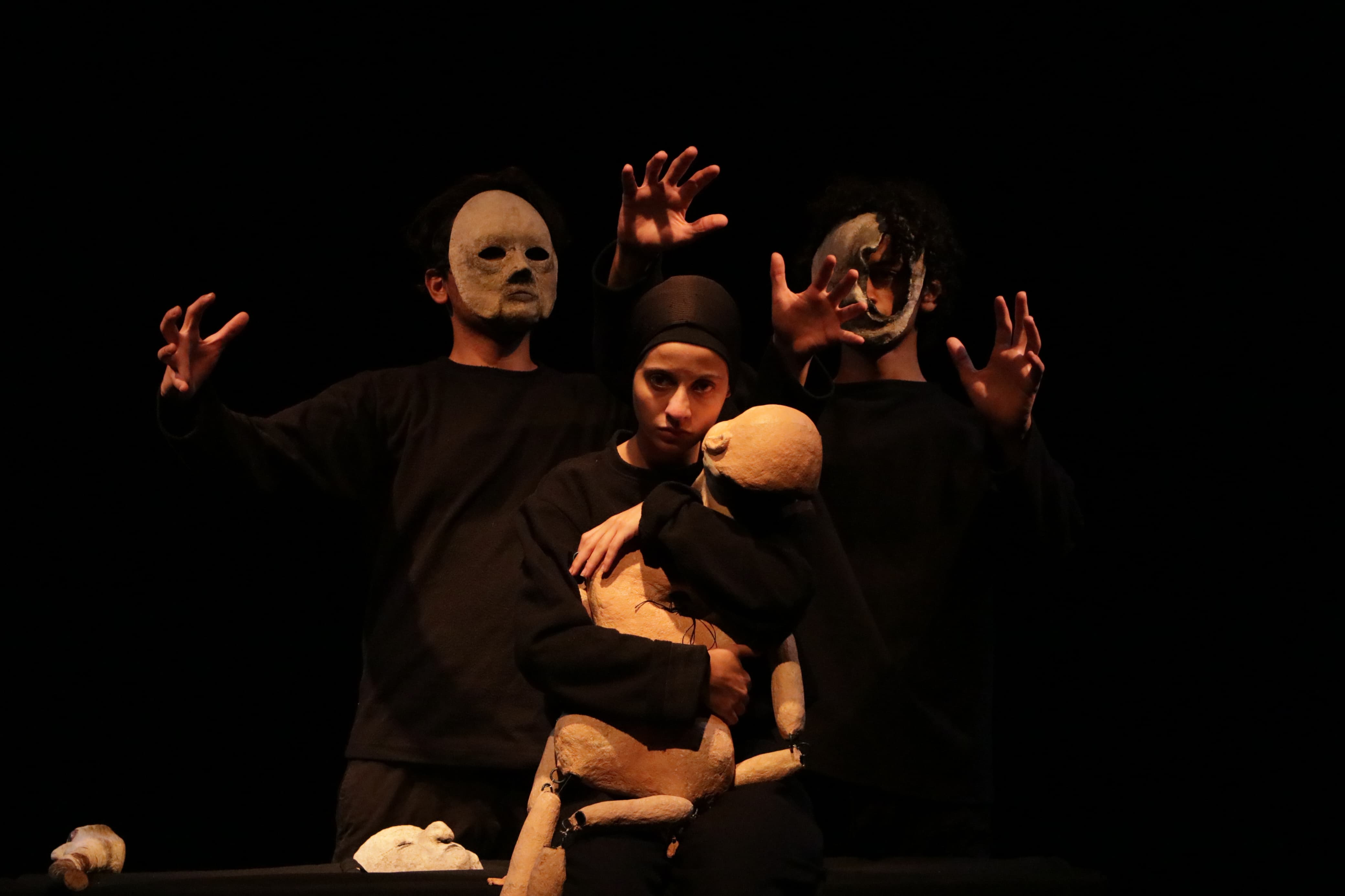 the-i-indide-me-(photo-from-the-show)